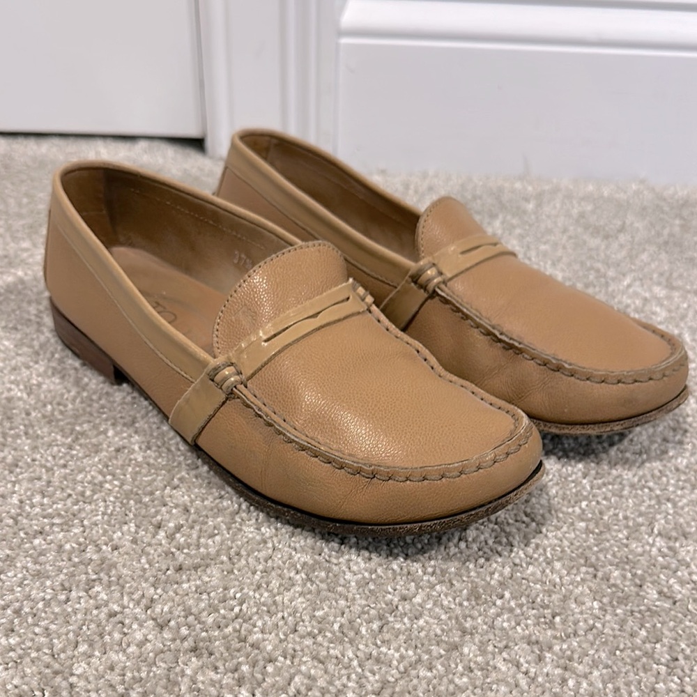 TOD’S Tan Loafers Sz 37.5